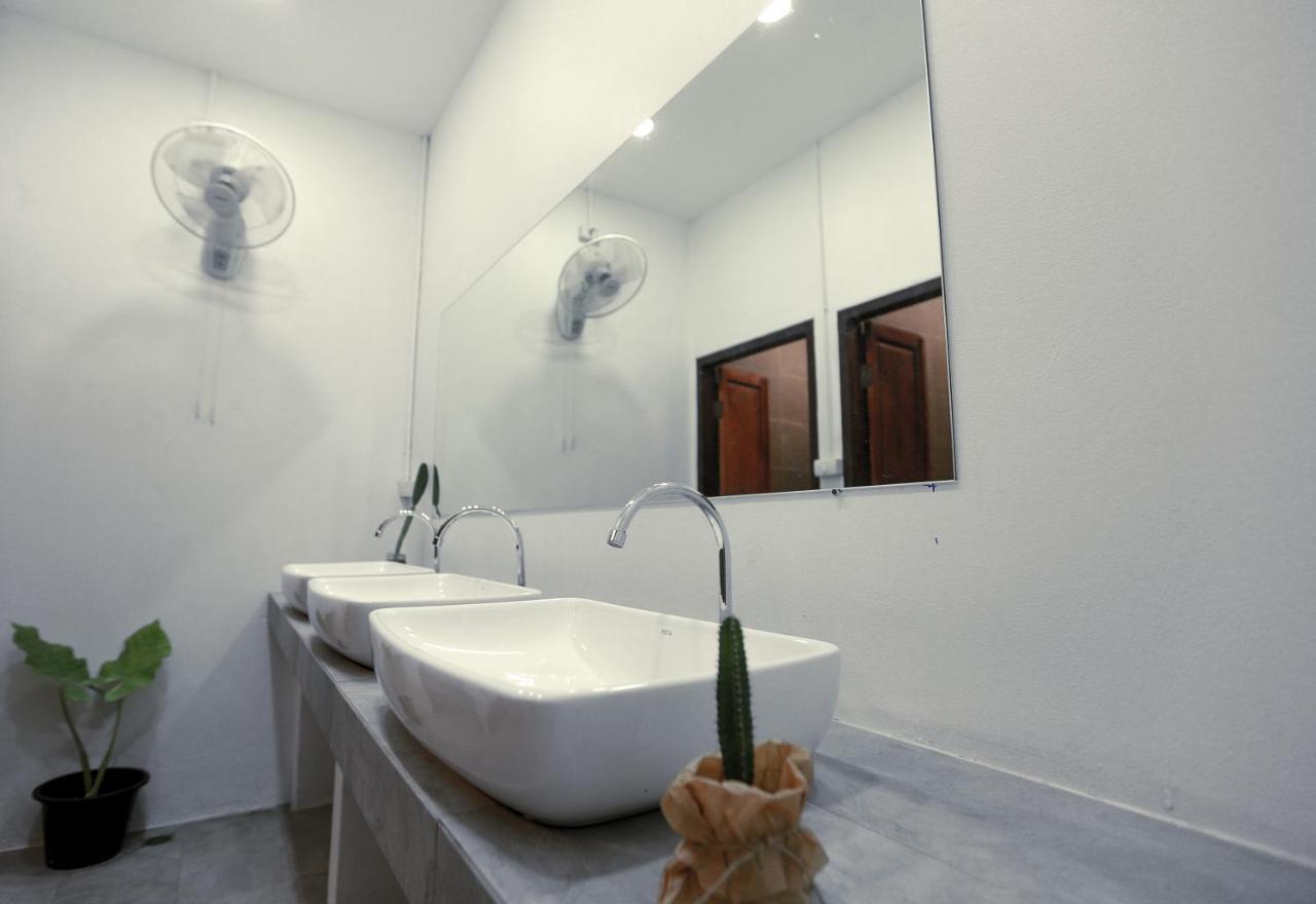 Petit Espace Boutique Hostel Vientiane Esterno foto